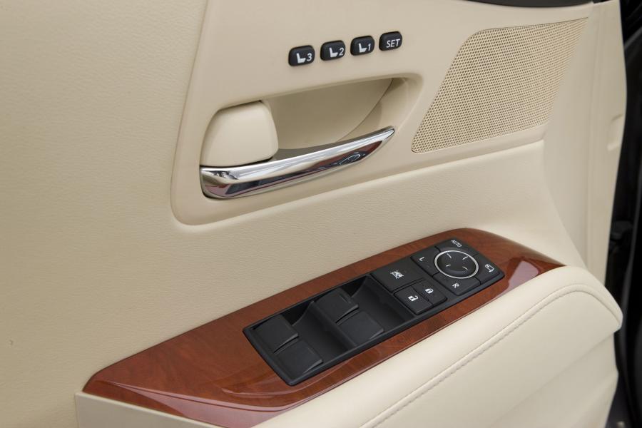  Lexus RX350 2012 года  (фото 12 из 42)
